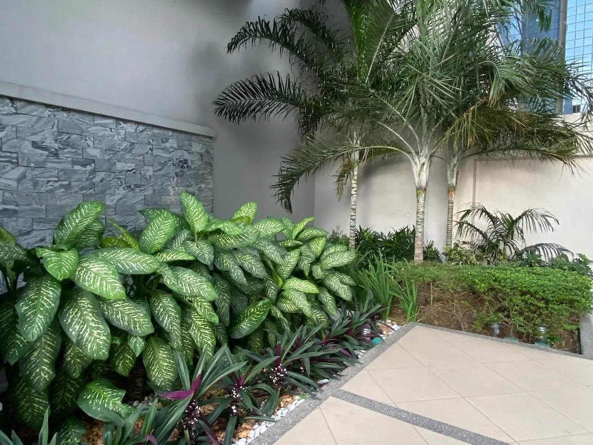 1Br At Uptown Parksuites Tower 1 Manila 0*,  Philippines