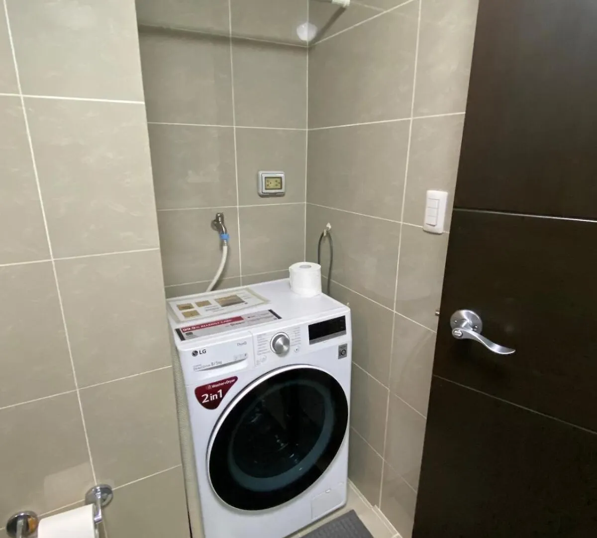 1Br At Uptown Parksuites Tower 1 Manila Philippines